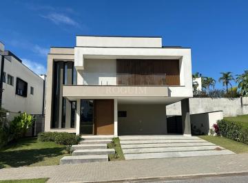 Casa · 370m² · 1 Quarto · 4 Vagas · Casa de alto padrão com 4 suítes e piscina no Alphaville II