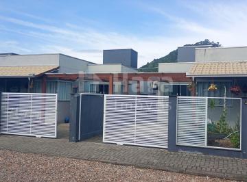 Casa · 115m² · 2 Quartos · 1 Vaga · Casa à venda no Bairro Santa Lídia em Penha/SC