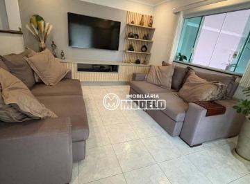 d48eb8d31c2855c736ec4a845485d3e884a2d5c0 · Casa com 2 dormitórios à venda, 188 m² por R$ 900.000,00 - Parque Santa Cecília - Piracicaba/SP