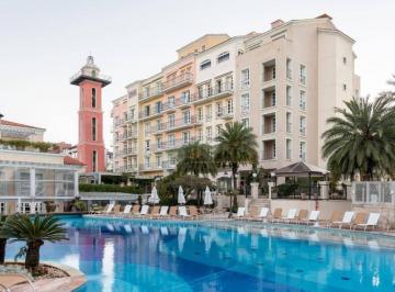 dd3f9d66e1b68c05f6755e396b6197bb9cceeb8f · Apartamento no Il Campanario Villaggio Resort em Jurerê Florianópolis.