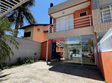 t2shcm2nmfkngrhote3y2qx_md · Sobrado Finamente Decorado na Região das Gaivotas