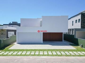 rp3mcpa2owe1ztezotk3y2y4_md · Casa à venda com 4 suítes, condomínio fechado, arquitetura de alto padrão