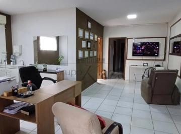 Casa · 250m² · 3 Quartos · 3 Vagas · Oportunidade - Casa Comercial - Bosque dos Eucaliptos - 3 Dormitórios - 136m².