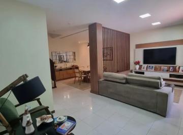 Casa de 3 quartos, Ilhabela · Casa de 210 m² com 3 quartos à venda em Perequê Ilha bela SP