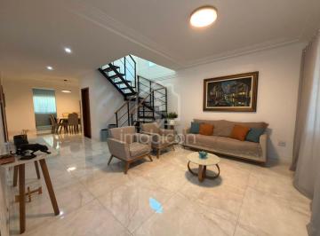 Casa · 240m² · 5 Quartos · 4 Vagas · Vendo: Linda Casa duplex com 5 quartos (2 Suítes) no Esplanada do Parque