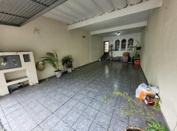 Casa de 3 quartos, Santo André · Sobrado com 182m², 3 quartos, 4 vagas e quintal no Parque Marajoara em Santo André/SP