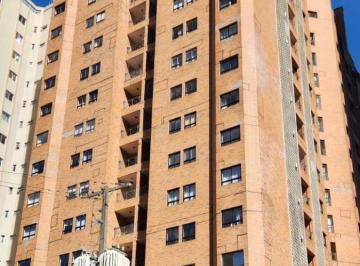 Apartamento de 3 quartos, Curitiba · Frente Muffato Gourmet e lado Banco Brasil