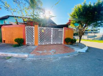 Casa de 2 quartos, Vinhedo · CASA TÉRREA COMPLETA COM SUÍTE MASTER, CLOSE E HIDROMASSAGEM NO BAIRRO CAPELA