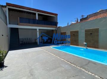 Foto 01 · Casa à Venda no Dom Pedro I com Piscina, Churrasqueira e 5 Vagas de Garagem