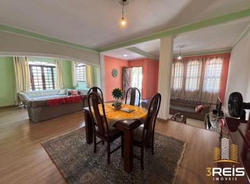 Casa de 3 quartos, Socorro · CASA AMPLA E BEM LOCALIZADA NO BAIRRO BELA VISTA EM SOCORRO/SP