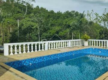 Rural de 3 quartos, Guararema · Chácara à venda em Guararema | 2.000m² de terreno, piscina e área gourmet