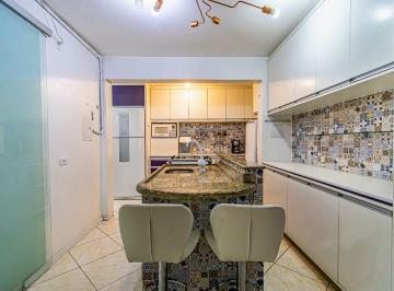 Casa de 3 quartos, Pinhais · Sobrado à Venda com 3 quartos em pinhais.