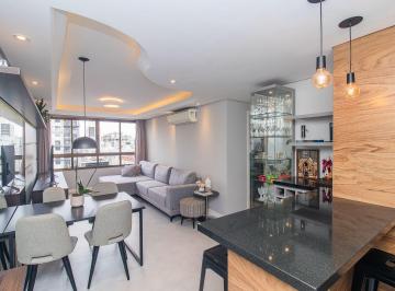 Apartamento · 66m² · 2 Quartos · 2 Vagas · Apartamento mobiliado à venda no bairro Petrópolis
