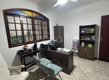 Casa · 174m² · 4 Quartos · 2 Vagas · Casa Residencial ou Comercial na Trindade, próximo ao shopping Vila Romana