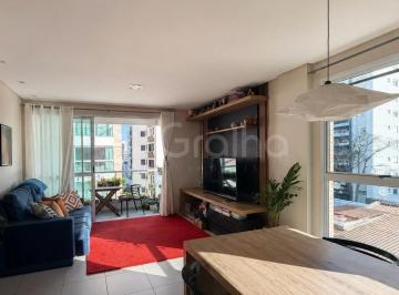 Apartamento · 75m² · 2 Quartos · 1 Vaga · Apartamento com 109,52m² com 2 dormitórios no Centro de Florianópolis.