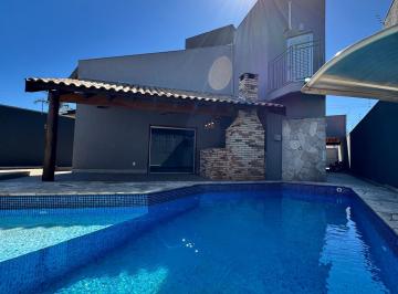 Casa · 260m² · 4 Quartos · 2 Vagas · Casa em Carandá Bosque - Campo Grande