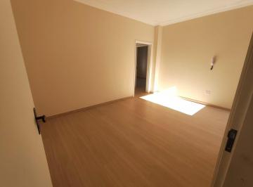 Apartamento com 2 dormitórios sendo 1 com sacada no bairro Farroupilha em Porto · Apartamento em Farroupilha