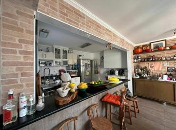 Casa · 270m² · 3 Quartos · 2 Vagas · Sobrado na Saúde
