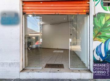 Comercial · 30m² · Loja na Rua Conde Prates, N. 251 - B • 30 m²