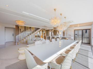 Apartamento · 343m² · 3 Quartos · 4 Vagas · Cobertura Duplex finamente decorada e mobiliada pronta para morar no melhor do Jardim Guedala!