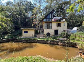 Casa · 224m² · 3 Quartos · Casa com 3 quartos, Invernada - Embu das Artes