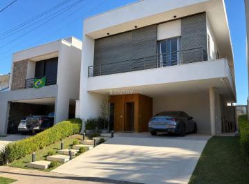 Casa · 220m² · 3 Quartos · 4 Vagas · Casa de condomínio à venda, com 3 suítes, piscina climatizada - Eloy Chaves/ Jundiaí