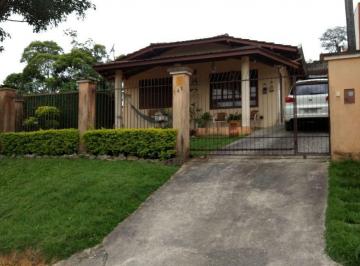 Foto 01 · Imperdível oportunidade em Joinville-SC: Casa à venda no bairro Atiradores com 3 quartos e 150m² de