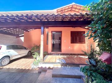Casa · 360m² · 3 Quartos · Casa à venda - em Petrópolis