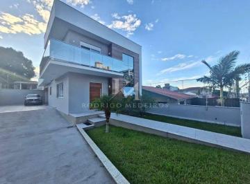 4e46e8f3-f720-47ed-9317-799469c2341a-17830170477245.jpg · Casa com 4 quartos no Estreito, Florianópolis