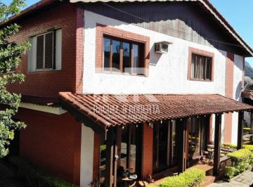 Casa · 576m² · 10 Quartos · 6 Vagas · Sítio Urbano Único em Araras Para Moradia ou Pousada