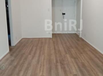 815961aqs.jpg · EXCELENTE LOCALIZAÇÃO JUNTO A PRAIA E COMÉRCIO