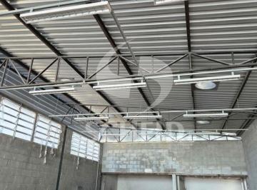 Comercial · 340m² · 10 Vagas · Galpão com 340 m²  área livre e coberta, 3 escritórios, cozinha, 2 banheiros, despensa e 10  vagas.