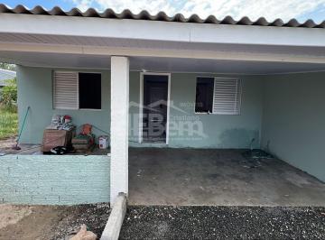 Casa · 3 Quartos · Casa à venda no bairro Centro - Balneário Rincão/SC