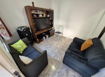 Casa · 49m² · 3 Quartos · Vendo casa de 3 quartos na Travessa Carneiro - Estácio