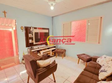 Casa · 180m² · 5 Quartos · 1 Vaga · OPORTUNIDADE PARA INVESTIDORES! IMÓVEL COM 4 CASAS GERANDO EXCELENTE POTENCIAL DE RENDA.