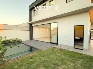 Casa · 208m² · 4 Quartos · 4 Vagas · Sobrado I Casa de Alto Padrão com 04 quartos, sendo 03 suítes e 01 quarto no térreo, sendo Master co
