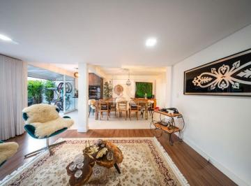 Casa · 250m² · 4 Quartos · 4 Vagas · Casa em Condomínio com Jardim, 4 quartos, 4 vagas para locação, 250 m² - Campo Comprido - Curitiba/P