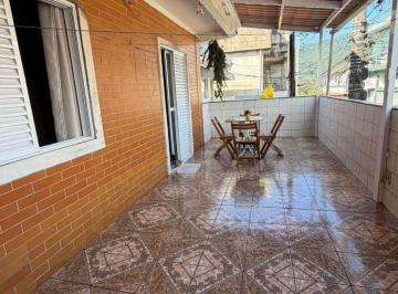 143d7274973ebaba0c8bd748745e355fce33534c · Casa sobreposta alta no Inicio do Morrrinhos 1 Guaruja SP