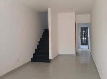 Casa · 102m² · 3 Quartos · 2 Vagas · Sobrado à venda em Campo Limpo, SP com 3 dorms e suíte