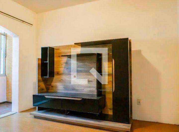 Foto do imóvel - Apartamento com 2 quartos e varanda na Praça da Bandeira para alugar