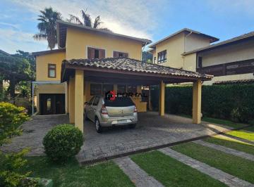 Casa · 200m² · 3 Quartos · 4 Vagas · Um lugar onde a natureza abraça o seu novo estilo de vida!