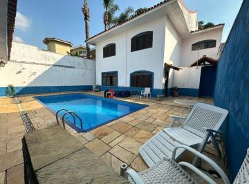 Casa · 400m² · 4 Quartos · 4 Vagas · Casa com 4 dormitórios, 400 m² - Granja Viana. Pacote de Locação R$ 7.500,00!