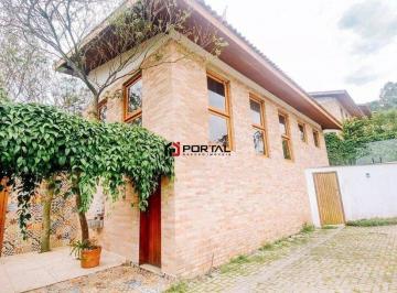 Casa · 168m² · 3 Quartos · 2 Vagas · Residencial Vila Embaúba - Conforto, Exclusividade e Qualidade de Vida na Granja Viana!