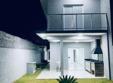 f985e296f0e4c7ef541009a70f03e2e7f04c6965 · Casa para Locação no Jardim dos Pinheiros – 3 Suítes, Área Gourmet Completa e Excelente Localização