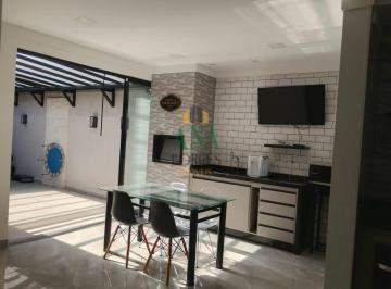 Casa · 3 Quartos · Casa de Porteira Fechada em Condomínio