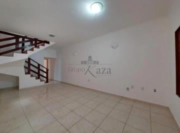 Casa · 110m² · 3 Quartos · 2 Vagas · Oportunidade - Casa Sobrado - Bosque dos Eucaliptos - 3 Dormitórios - 125m².