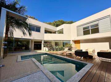 Casa · 506m² · 5 Quartos · 4 Vagas ·
Casa à venda no bairro Mangabeiras