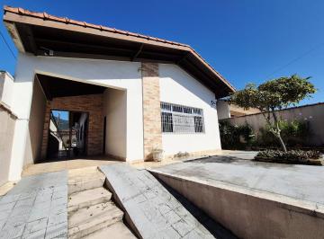 Casa · 167m² · 3 Quartos · 2 Vagas ·
Casa com 3 dormitórios à venda, 400m² total de terreno, Centro - Pe