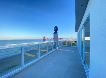 Sacada da suíte principal · Cobertura duplex frente mar 3 suítes - Specchio Del Mare - Gravatá - Navegantes
