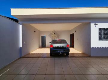 Casa · 267m² · 5 Quartos · 5 Vagas · Casa à venda com 302,25m² de área construída, 04 quartos e área de churrasco no bairro Jardim Zara,